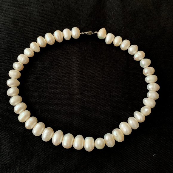 Freshwater Pearl Necklace - Picture 1 of 3